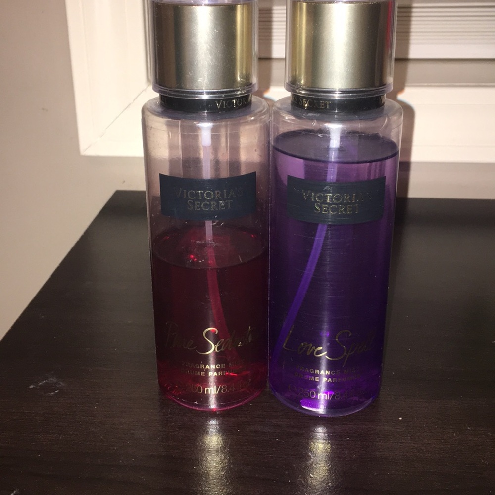 2 Victoria’s Secret fragrance mists